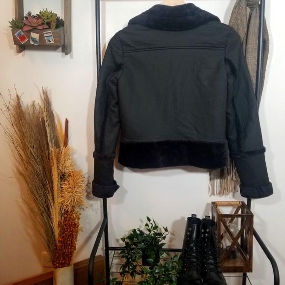 BB DAKOTA Dark Gray Black Faux Fur Lightweight Coat - Picture 9 of 9